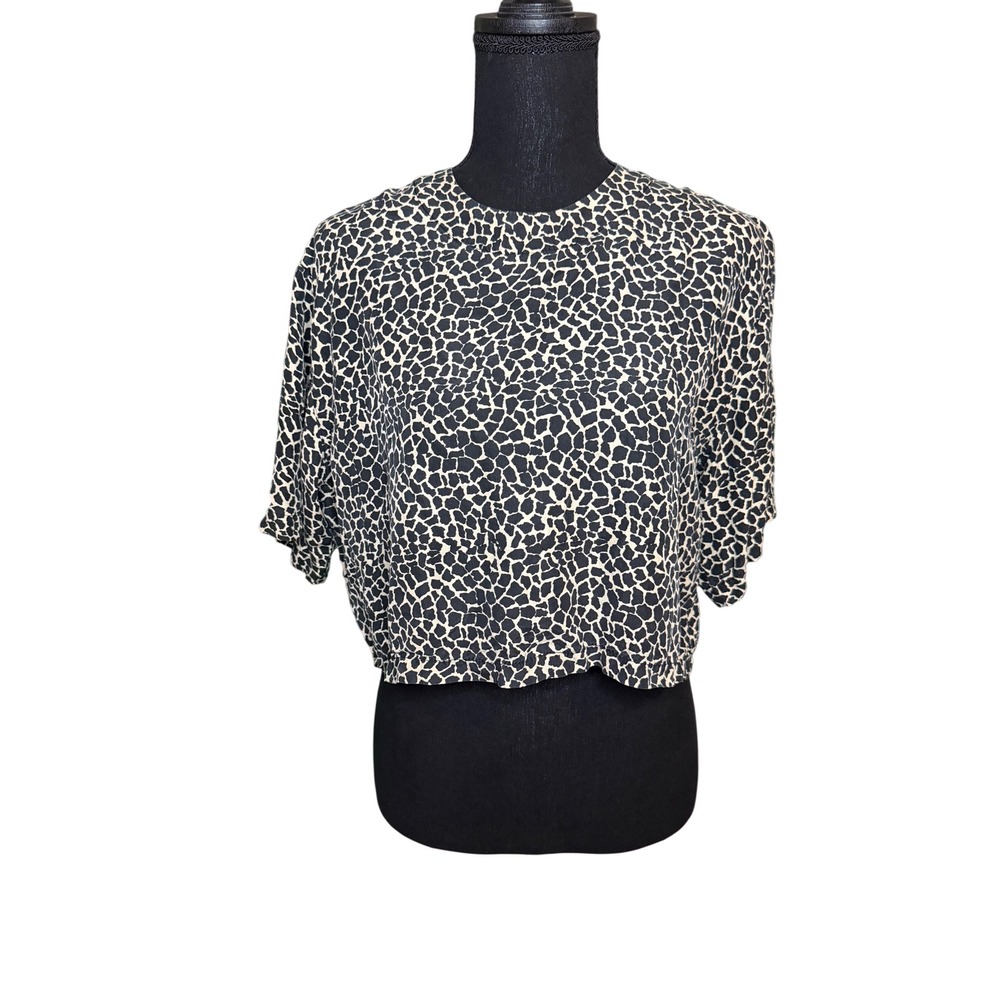 SLB Sunny Leigh Silk Crop Top Womens Medium Black Cream Giraffe Print Blouse